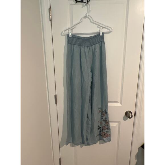 Altar'd State Pants - Altar’d State Blue Lounge Pants with Embroidered Flowers – Size Medium